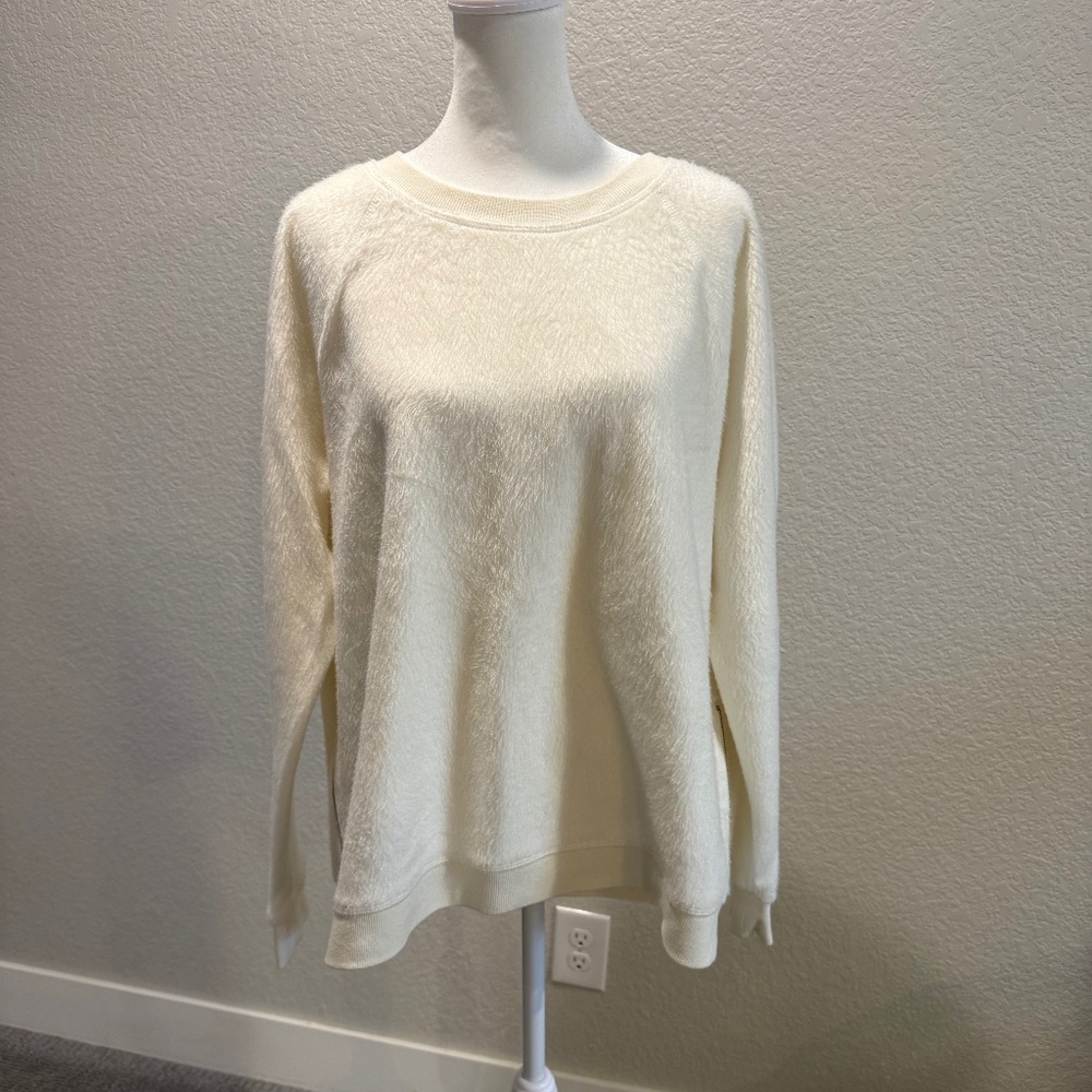 Kinesis Oversized Side Zip Crew Neck Long Sleeve Knit Plush Sweatshirt